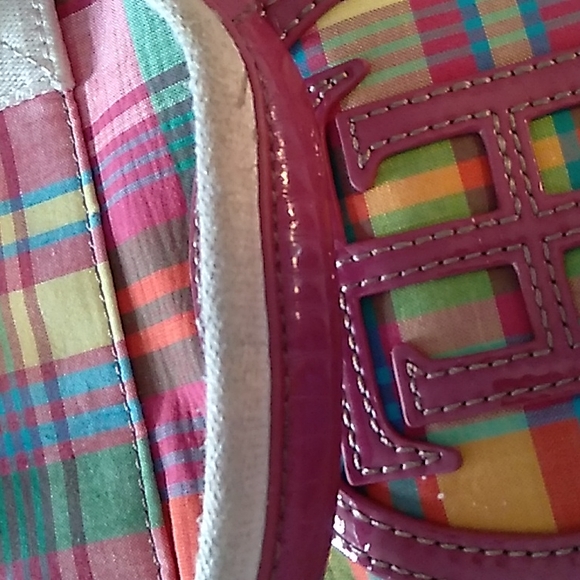 VTG Tommy Hilfiger fabric tote in red/green/yellow and blue plaid - Picture 3 of 8